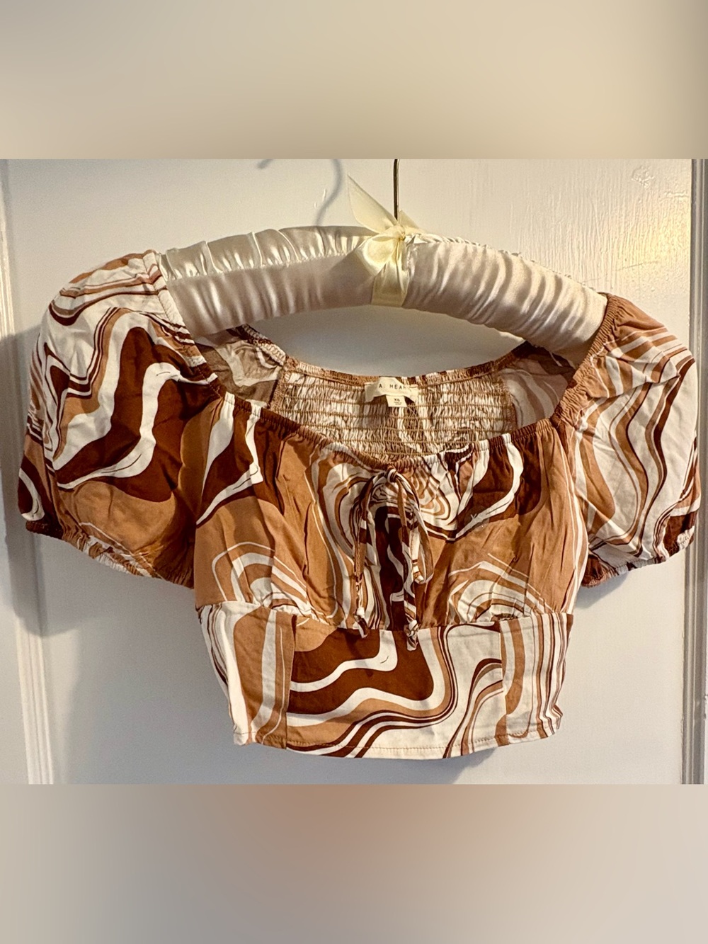 LA Hearts 70s Retro Swirl Print Crop Top • Off the Shoulder
Tie Front